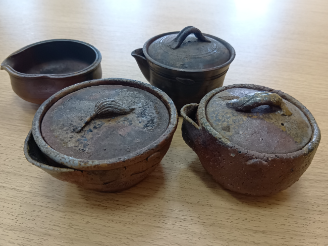 荒川 豊蔵作 紅白梅 茶碗 ｜ ブランド品の買取ならエコリング