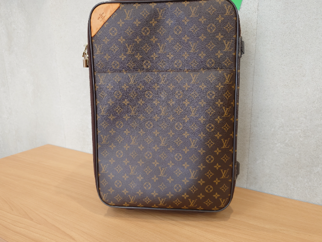 【新品同様】ルイヴィトン エピ ペガス55 キャリーバッグ 購入時証明書有 ルイ・ヴィトン(LOUIS VUITTON)ルイ・ヴィトン ペガス 55