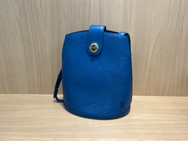 ルイヴィトン エピブルー美品 極美品】ルイヴィトン エピ ジッピー