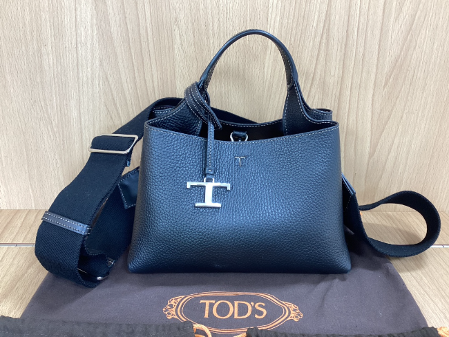 新品!トッズ T タイムレス ゴンミーニ Tメタル ブラック 新品!トッズ T タイムレス ゴンミーニ Tメタル ブラック