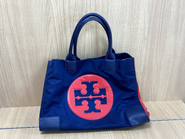 希少✨ トリーバーチ トートバッグ デカロゴ エラ バイカラー 肩掛け 袋 希少✨ トリーバーチ トートバッグ エラ デカロゴ バイカラー