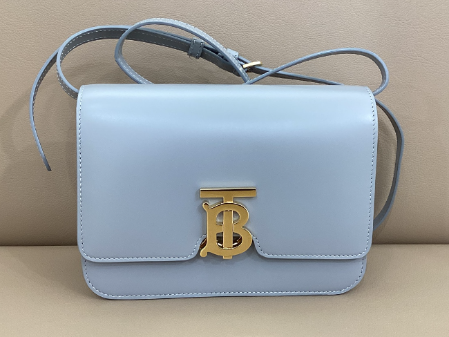 バーバリー ブルーレーベル チェーン ストローバッグ レディース 中古・古着通販】BURBERRY BLUE LABEL (バーバリーブルーレーベル