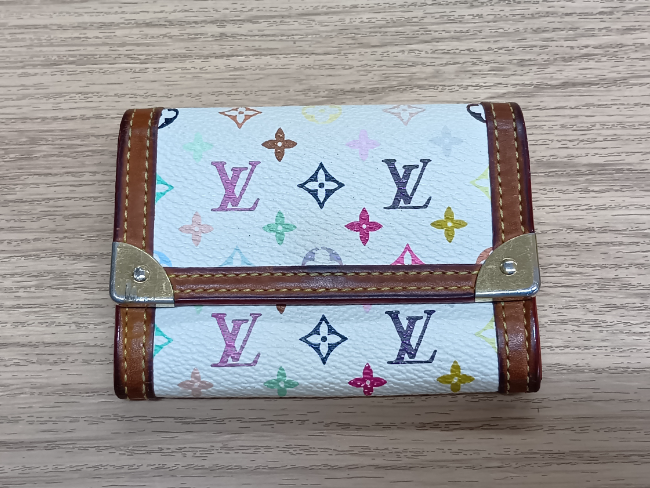 ルイヴィトン マルチカラー 小銭入れ（☆週末限定値下げ☆） LOUIS