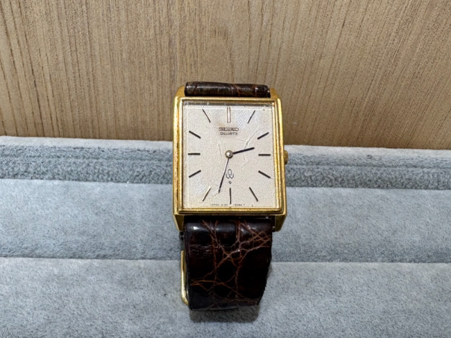 Seiko セイコー 5Y31-5A30 金色 クオーツ メンズ Seiko セイコー 5Y31-5A30 金色 クオーツ メンズ