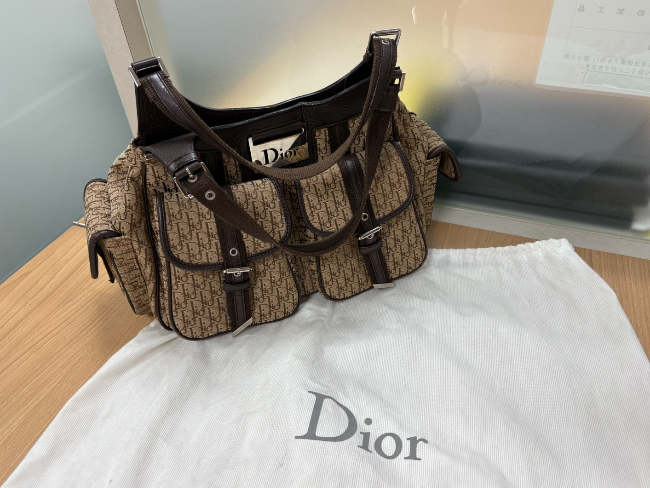 ディオール ストリートシックの高価買取・査定ならブランド買取のエコ