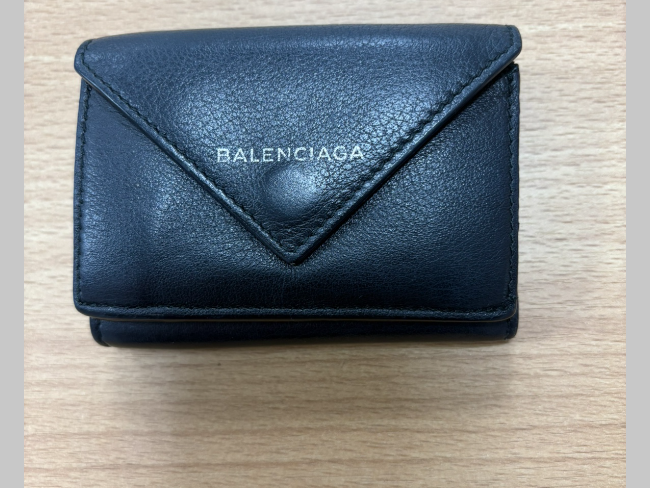 バレンシアガ ペーパー ウォレットの高価買取・査定ならブランド