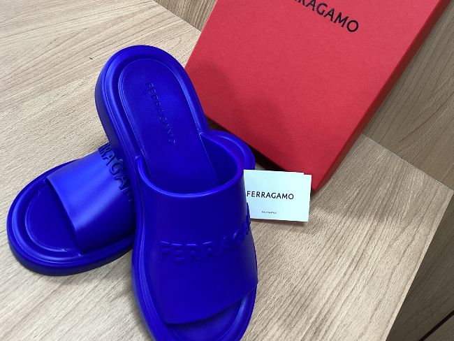 フェラガモ サンダルの高価買取・査定ならブランド買取のエコリング