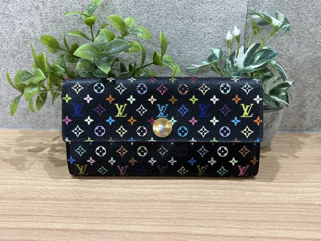 LOUIS VUITTON マルチカラー　ミュール　大阪高島屋購入品 LOUIS VUITTON マルチカラー ミュール 大阪高島屋購入品 - メルカリ