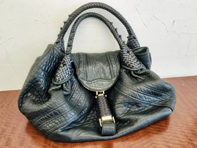 フェンディ スパイバッグの高価買取・査定ならブランド買取の