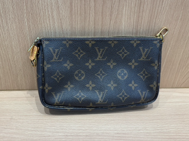 ルイ・ヴィトン ポシェット・アクセソワールの高価買取・査定なら