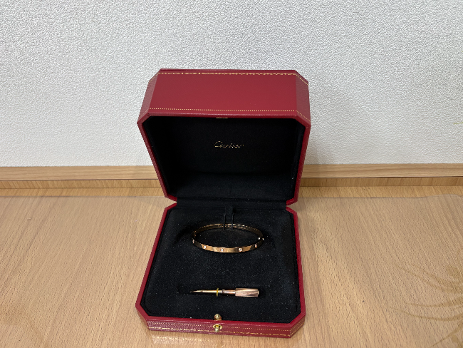 オンライン ショッピング 通販ファッション - 箱付き Cartier オンライン ショッピング 通販ファッション - 箱付き Cartier