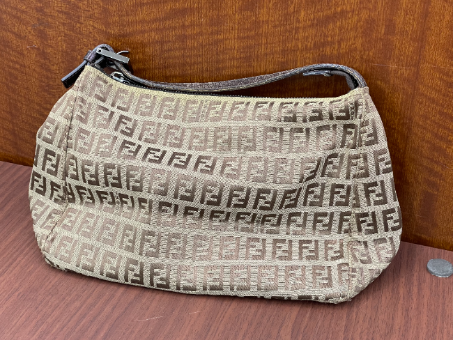 早い者勝ち　フェンディ　ズッキーノ 楽天市場】【バッグ】FENDI フェンディ ズッキーノ ズッカ柄