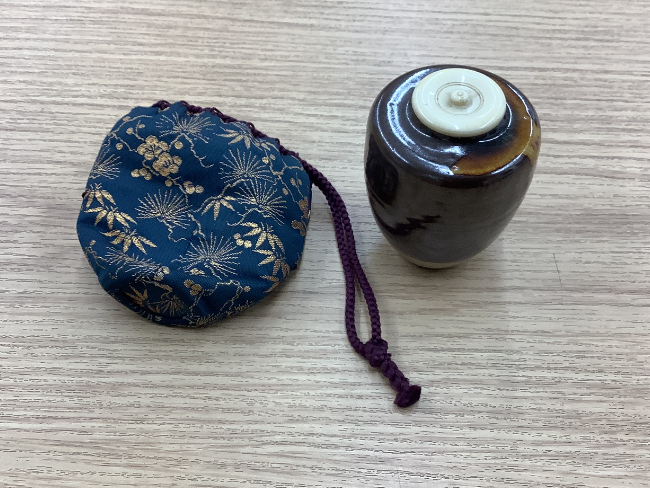 菓子鉢(菓子器) 永楽善五郎 京焼 茶道具 永楽 菓子鉢 Yahoo!オークション -「永楽善五郎」(鉢) (京焼)の落札相場