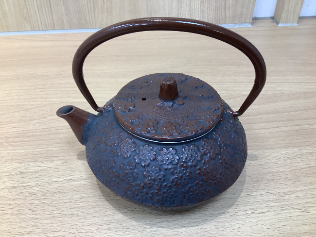 金重晃介 作 備前 酒呑をお買い取り ｜ ブランド品の買取ならエコリング