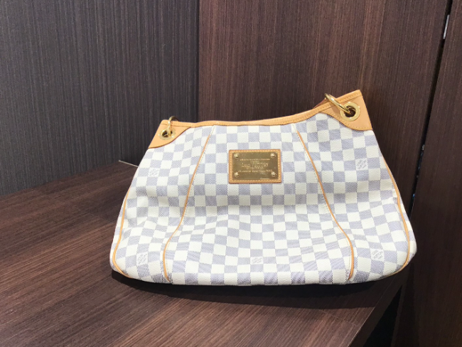 ルイ・ヴィトン ダミエ アズールの高価買取・査定ならブランド買取の