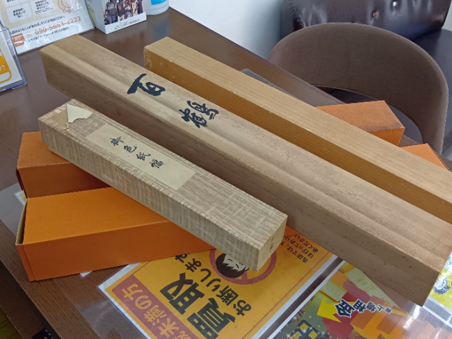 翡翠 獅子香炉 ｜ ブランド品の買取ならエコリング