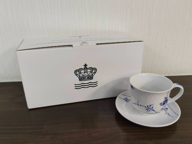 藤本 能道作 赤絵面取花壷 ｜ ブランド品の買取ならエコリング