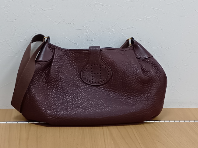 エルメス　ロデオクール　新品 ミニハートが愛らしい新作チャーム「ロベオ・クールPM」が続々入荷