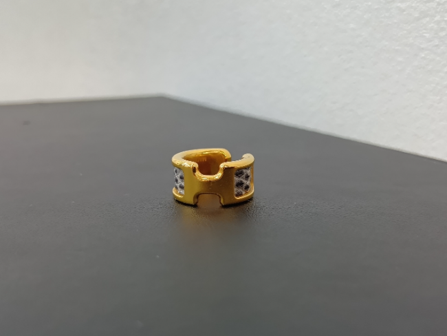 エルメス オランプ イヤーカフ