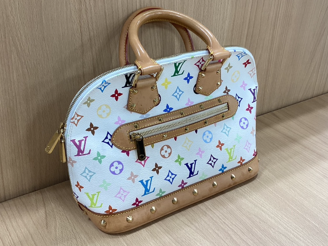 ルイ・ヴィトン マルチカラーの高価買取・査定ならブランド買取のエコ