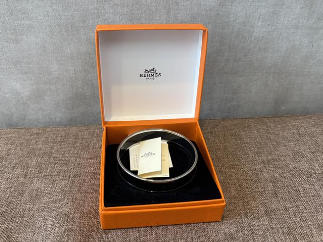 エルメス カレーシュ バングル ブラック