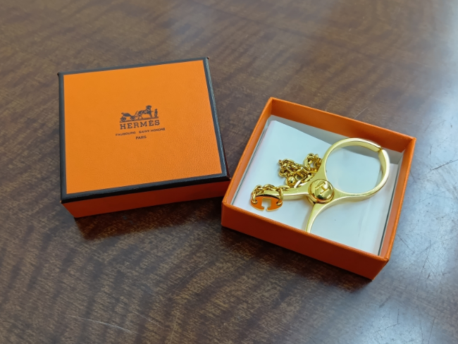 エルメス フィルー グローブホルダー GDカラー