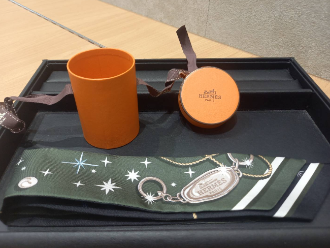 エルメス ツイリー セ・ラ・フェット