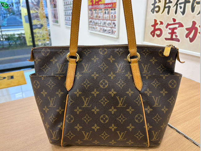 ルイ・ヴィトン トータリーの高価買取・査定ならブランド買取のエコリング