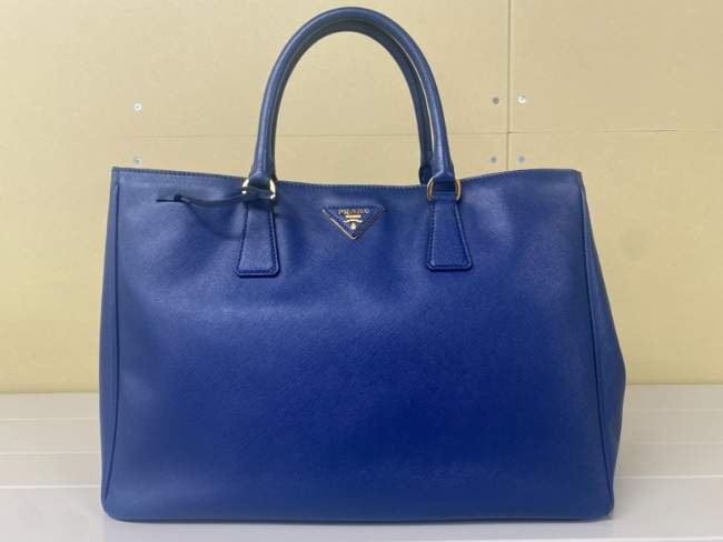 プラダの高価買取・査定ならブランド買取のエコリング